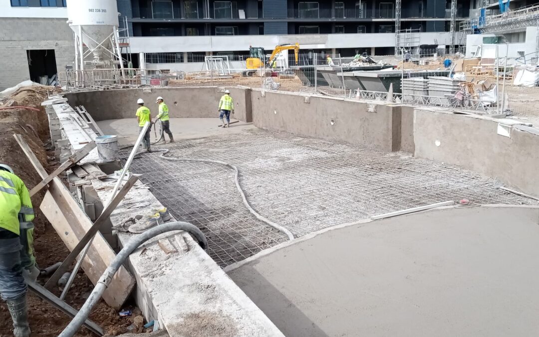 Piscina comunitaria de 20x7.5 metros