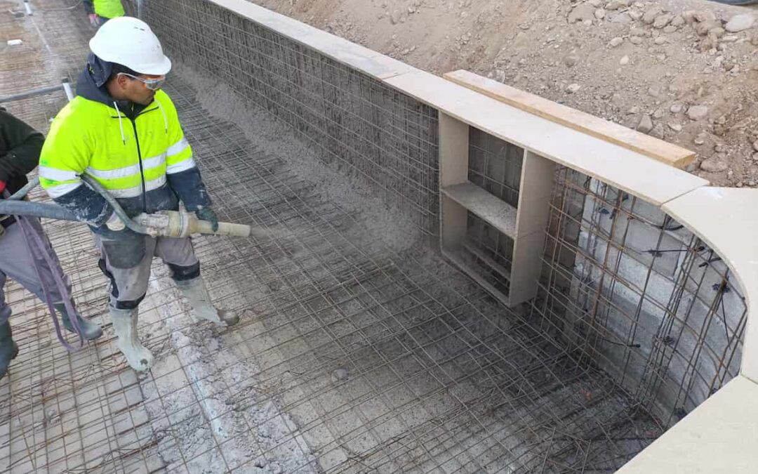 Seguridad en la construcción de piscinas de obra