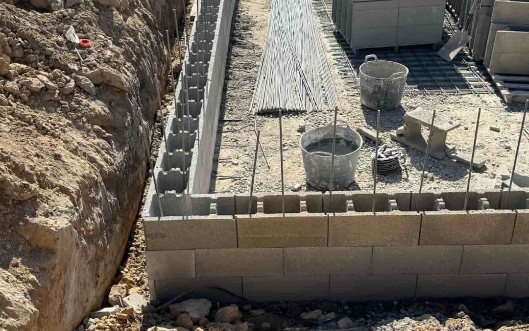 Bloque H en la construcción de piscinas