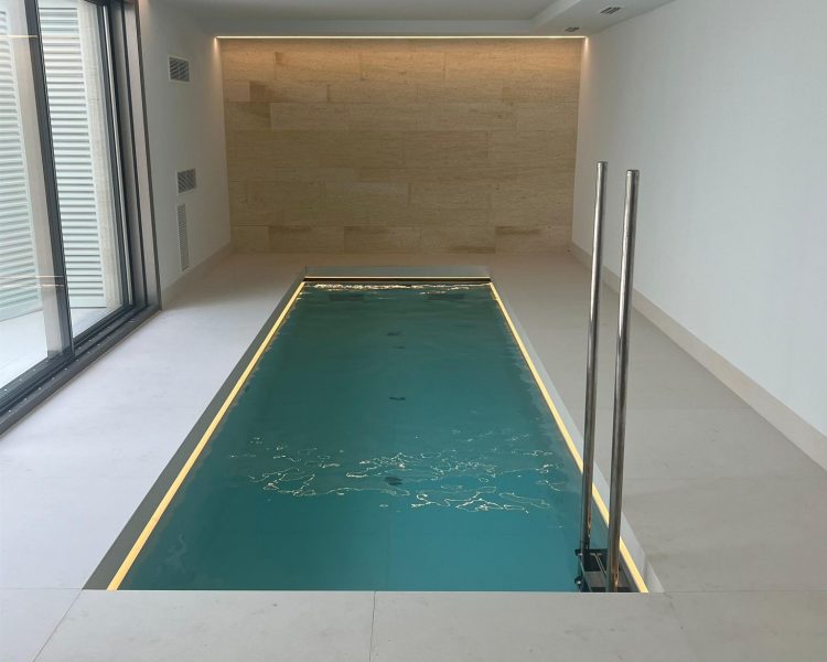 Construcción de una piscina interior climatizada 001